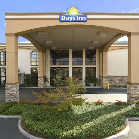 Days Inn & Suites By Wyndham Tuscaloosa - Univ. Of Alabama